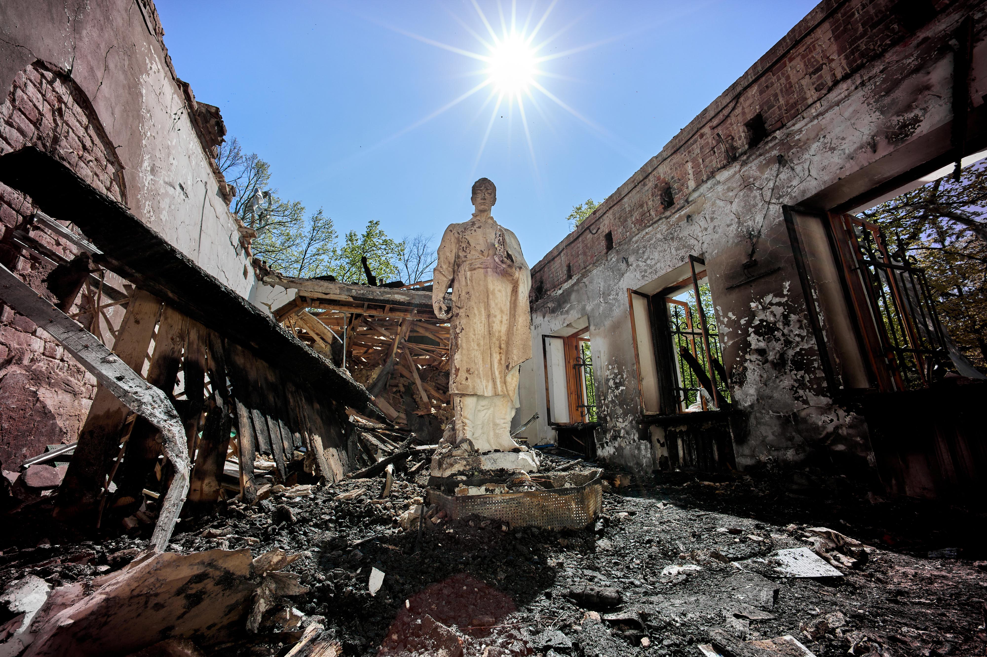 Зруйнований Музей Григорія Сковороди. Харківська область, Україна. 2022 р.