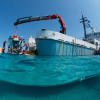 Mise à l’eau d’un submersible habité à partir d’un bateau de recherche