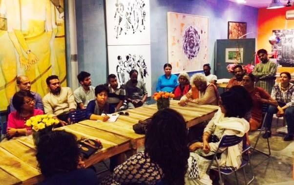 Artists gather at Engendered Gallery in New Delhi, India for a talk by Smithsonian Asian Pacific American Center Curator Masum Momaya, October 2014. Courtesy: U.S. Embassy, New Delhi	